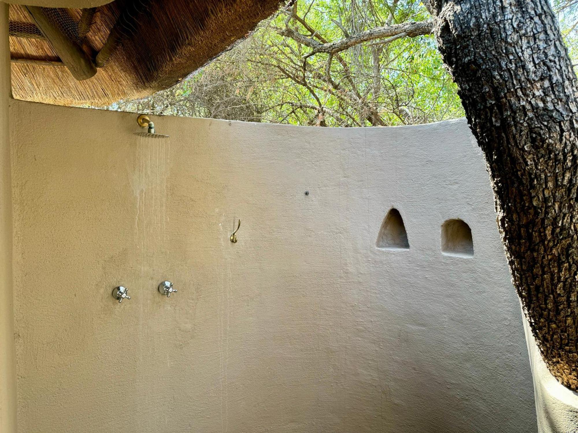 Nyati Safari Lodge Hoedspruit Buitenkant foto